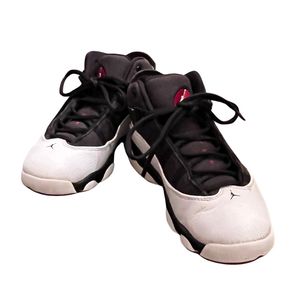 Jordan 6 Rings Youth 2.5 Black and White Athletic Shoes